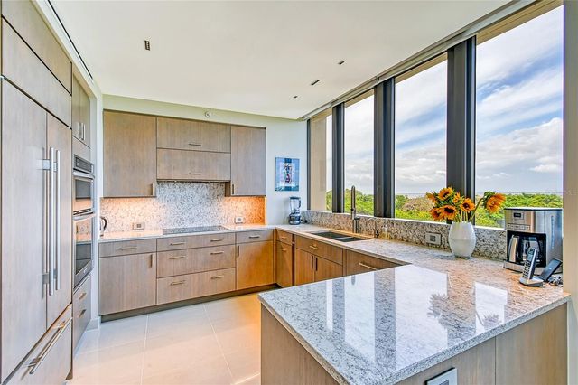 1211 GULF OF MEXICO DRIVE 302, Longboat Key, FL 34228