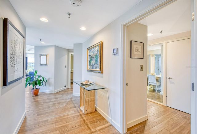 1211 GULF OF MEXICO DRIVE 302, Longboat Key, FL 34228
