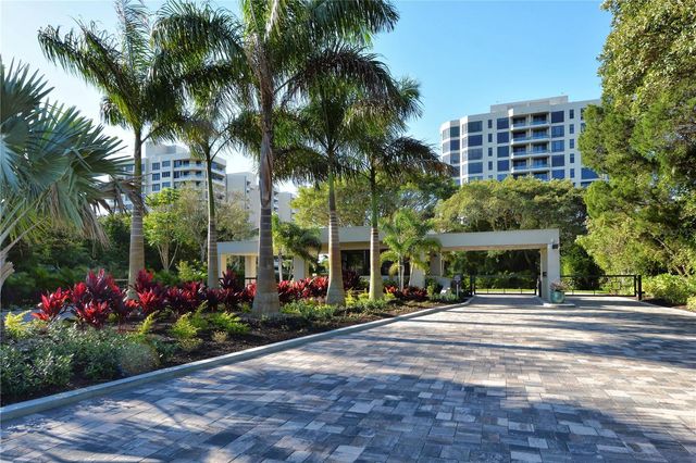 1211 GULF OF MEXICO DRIVE 302, Longboat Key, FL 34228