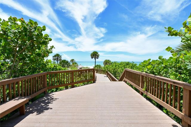 1211 GULF OF MEXICO DRIVE 302, Longboat Key, FL 34228