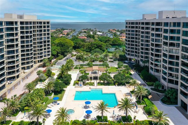 1211 GULF OF MEXICO DRIVE 302, Longboat Key, FL 34228