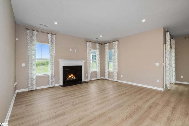 6010 Ives Avenue, Spartanburg, SC 29307