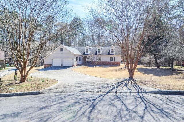 5448 Aucilla Creek Lane, Stone Mountain, GA 30087