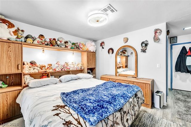 4735 Belshire Drive, Las Vegas, NV 89147