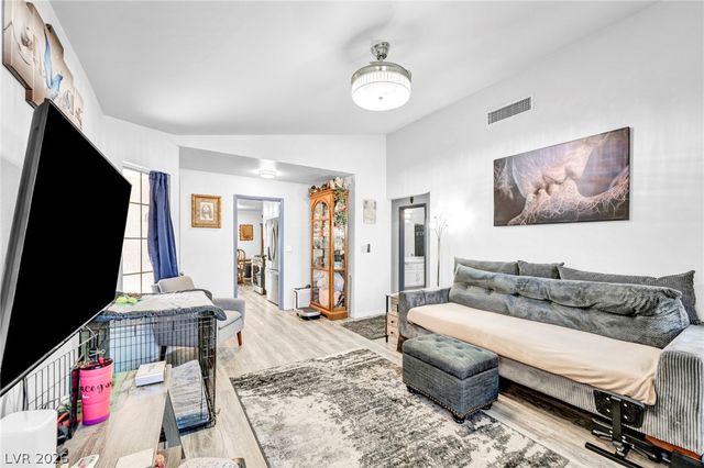 4735 Belshire Drive, Las Vegas, NV 89147
