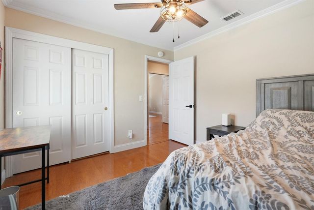 9260 Whittemore Dr, Elk Grove, CA 95624