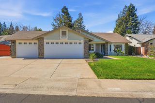 9260 Whittemore Dr, Elk Grove, CA 95624