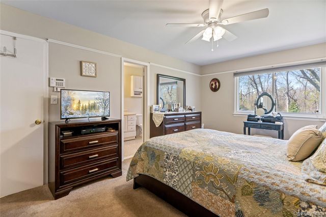 3 Town House Drive, Massapequa Park, NY 11762