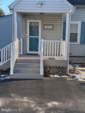 4061 LOCUST LN, Harrisburg, PA 17109