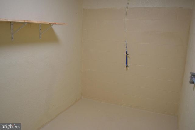 4061 LOCUST LN, Harrisburg, PA 17109