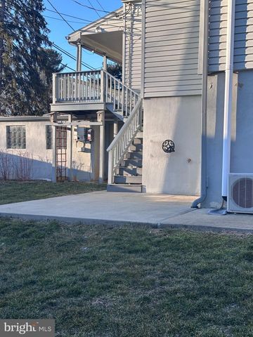 4061 LOCUST LN, Harrisburg, PA 17109