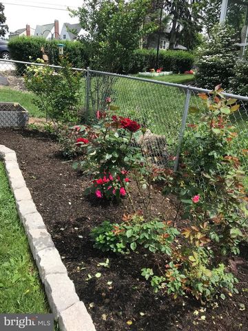 4061 LOCUST LN, Harrisburg, PA 17109