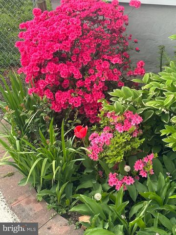 4061 LOCUST LN, Harrisburg, PA 17109