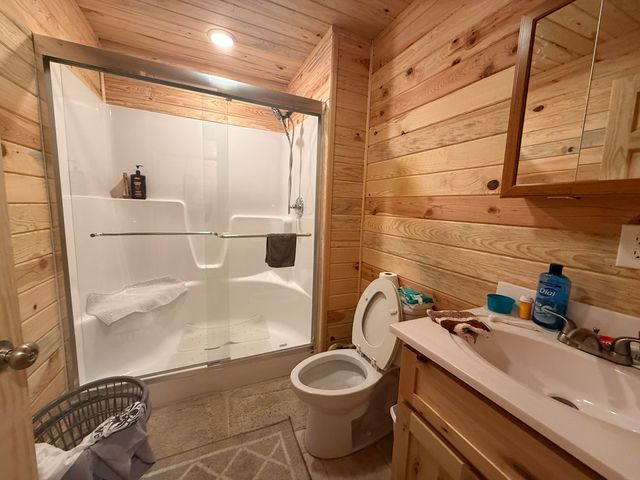 3001 Dryhill Road, Hyden, KY 41749