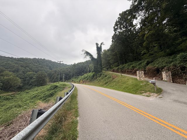 3001 Dryhill Road, Hyden, KY 41749