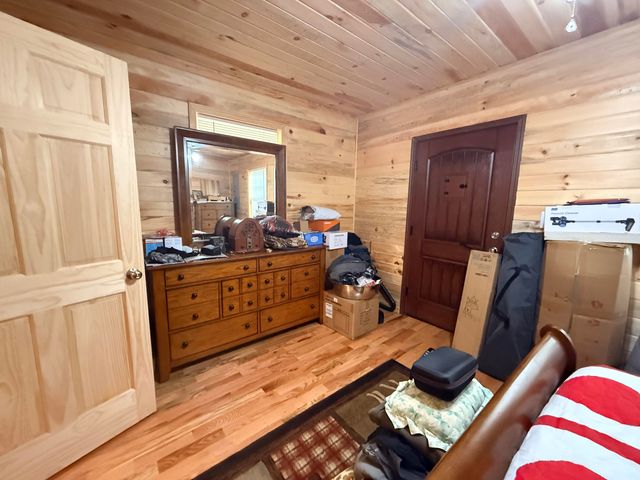 3001 Dryhill Road, Hyden, KY 41749