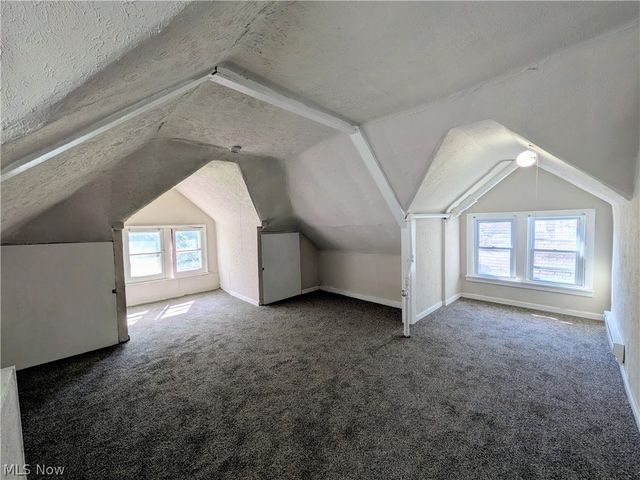 10721 Columbia Avenue, Cleveland, OH 44108