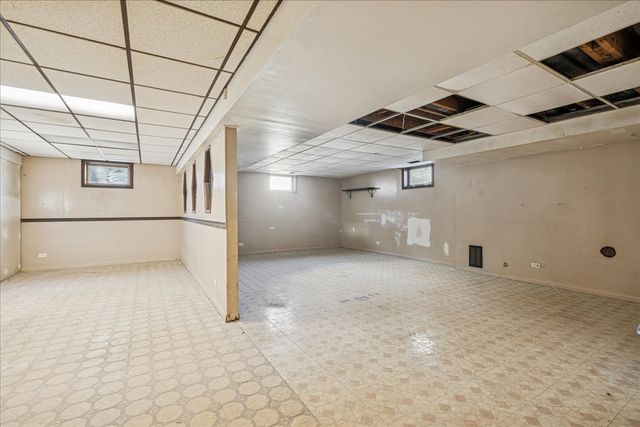 10129 Westmanor Drive, Franklin Park, IL 60131