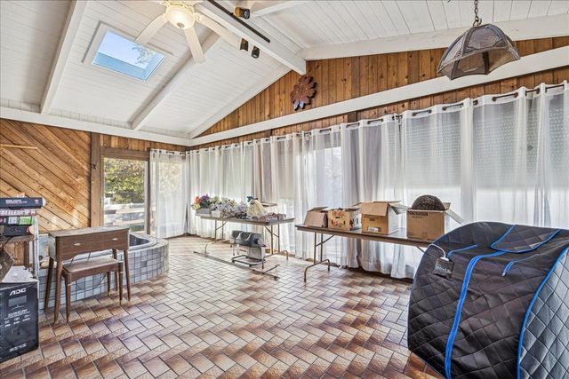 10129 Westmanor Drive, Franklin Park, IL 60131