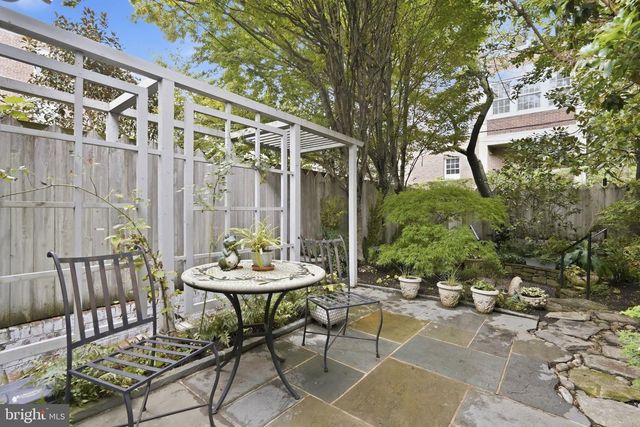 2539 WATERSIDE DR NW, Washington, DC 20008