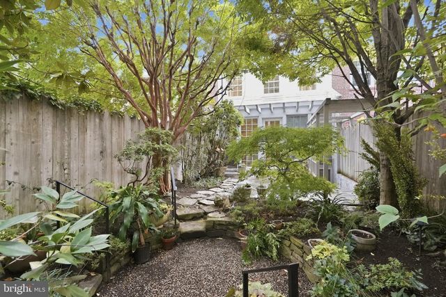 2539 WATERSIDE DR NW, Washington, DC 20008