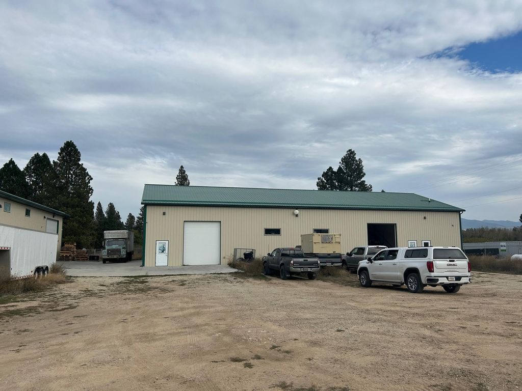 134 Tarkas Lane, Victor, MT 59875 photo 3