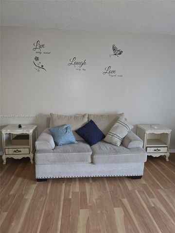 314 S J St 7, Lake Worth, FL 33460