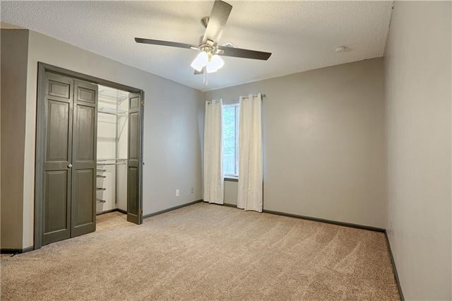 303 E Partridge Avenue G, Independence, MO 64055