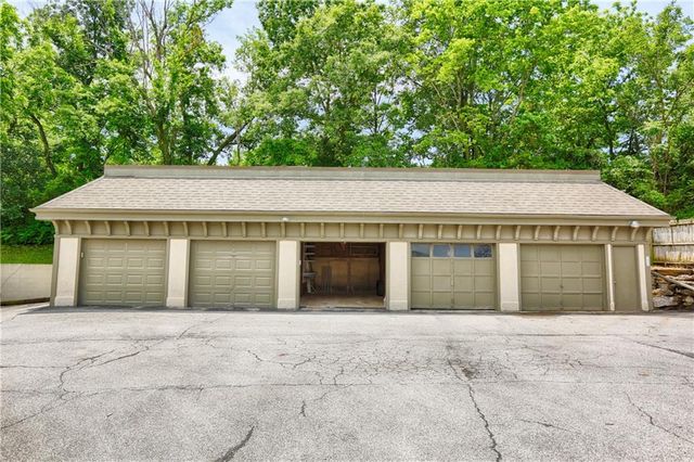 303 E Partridge Avenue G, Independence, MO 64055