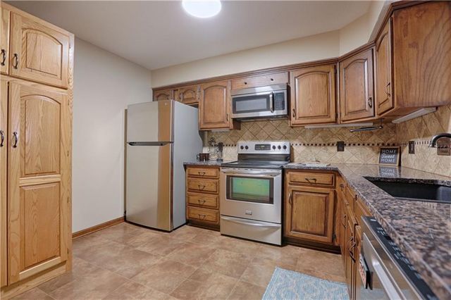 303 E Partridge Avenue G, Independence, MO 64055