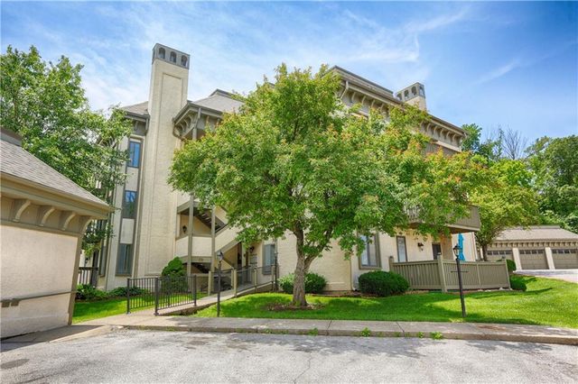 303 E Partridge Avenue G, Independence, MO 64055