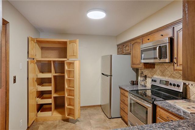 303 E Partridge Avenue G, Independence, MO 64055