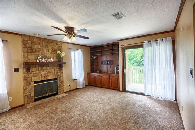 303 E Partridge Avenue G, Independence, MO 64055