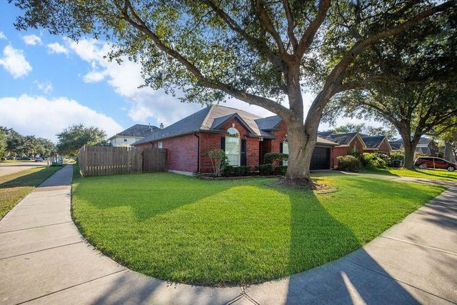 3718 Brighton Lane, Pearland, TX 77584