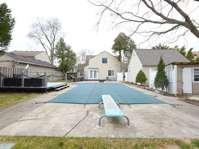 31778 Cloverly Court, Warren, MI 48092