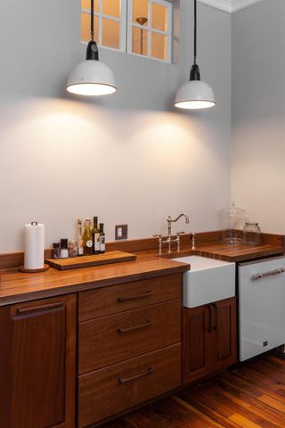 1325 Clay Street, Cincinnati, OH 45202