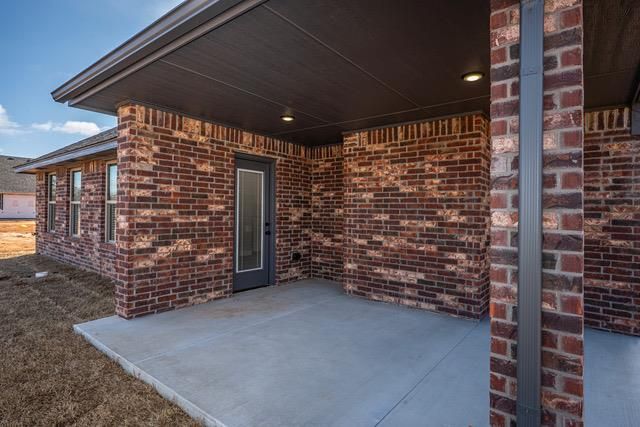10633 SW 18th Street, Yukon, OK 73099