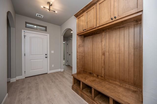 10633 SW 18th Street, Yukon, OK 73099