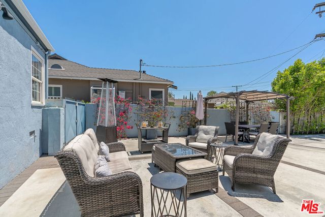 3331 Castera Avenue, Glendale, CA 91208