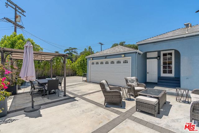 3331 Castera Avenue, Glendale, CA 91208
