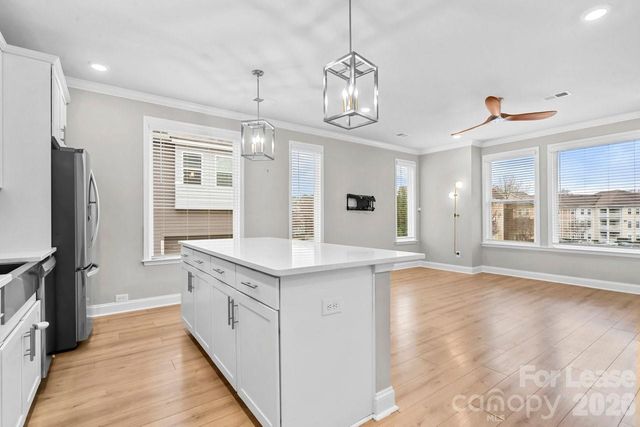 1515 Hidden Falls Road, Charlotte, NC 28206