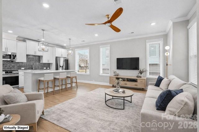 1515 Hidden Falls Road, Charlotte, NC 28206