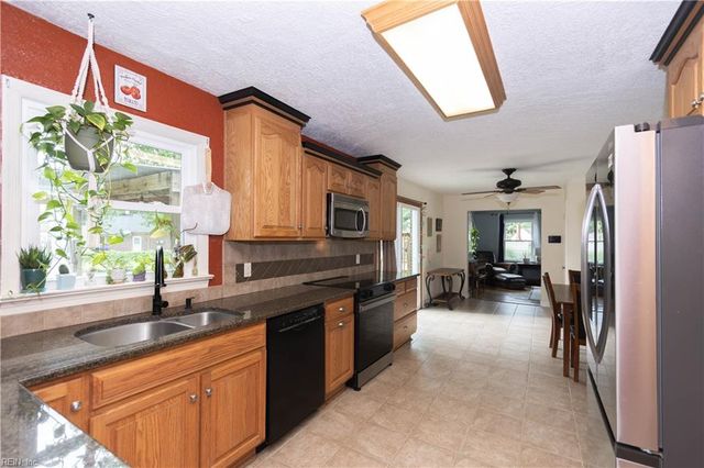 4508 Ibis CT, Portsmouth, VA 23703