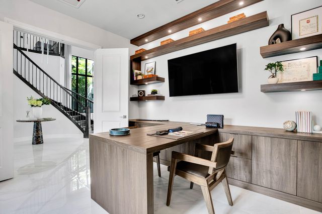 6903 NW 28th Avenue, Boca Raton, FL 33496