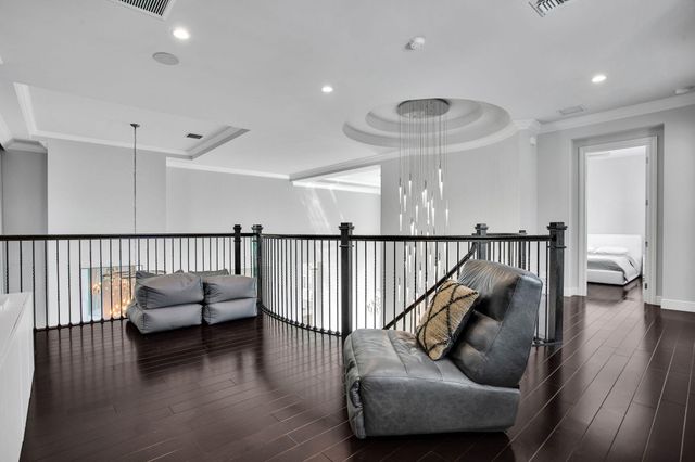 6903 NW 28th Avenue, Boca Raton, FL 33496