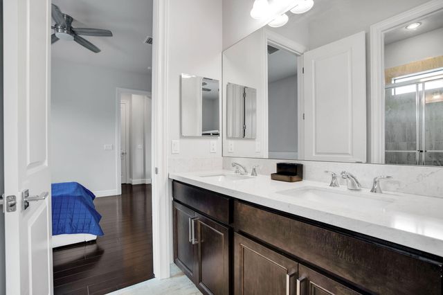 6903 NW 28th Avenue, Boca Raton, FL 33496