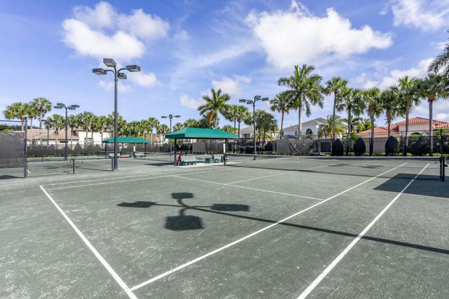 6903 NW 28th Avenue, Boca Raton, FL 33496