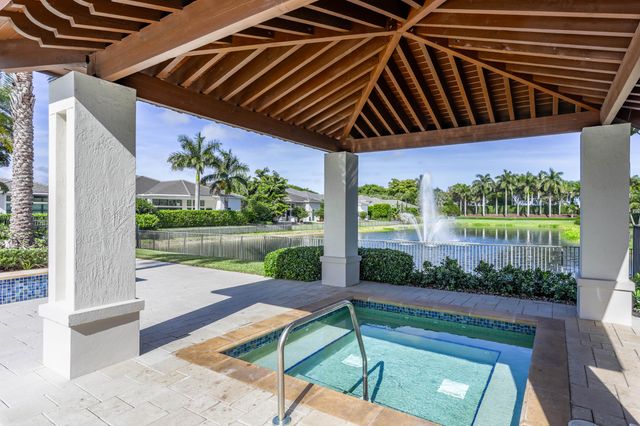 6903 NW 28th Avenue, Boca Raton, FL 33496