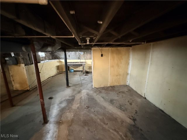 8200 Beman Avenue, Cleveland, OH 44105