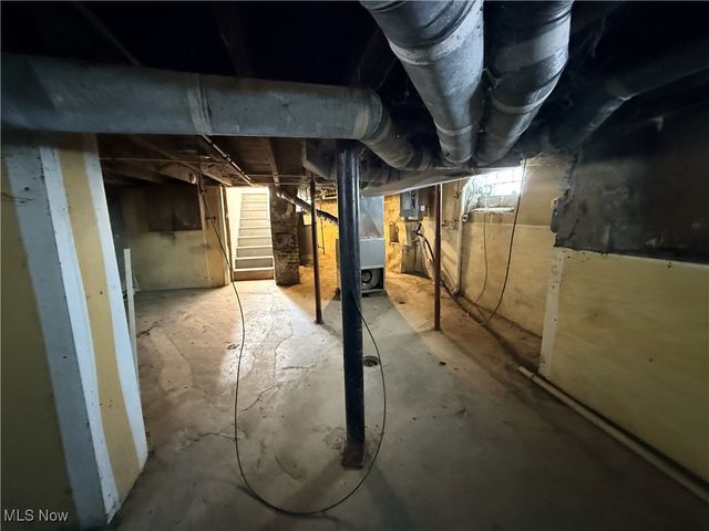 8200 Beman Avenue, Cleveland, OH 44105